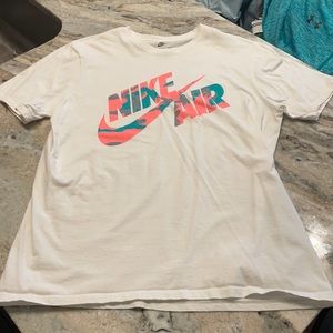 Nike Tee L